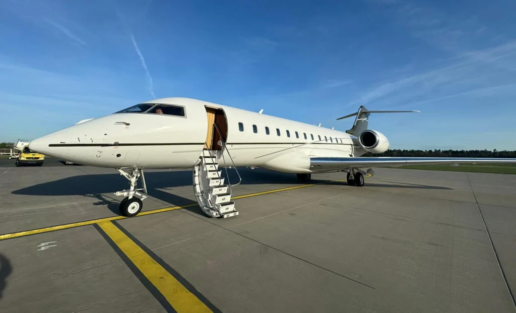 flyprivatejet-flugzeuge-global-express-exterior